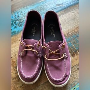 Sperry shoes - good condition!